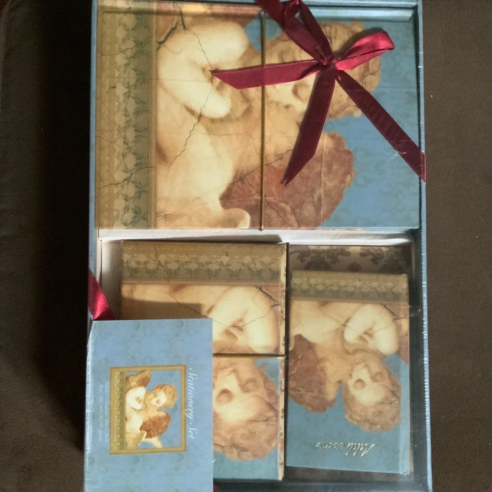 New Desktop Stationery Set in Gift Box